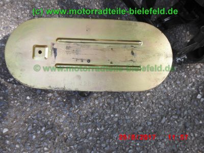 Honda_CB750KZ_RC01_EZ79_blau_teilzerlegt_original_4-4_Auspuff_Sankei_2043_-_Teile_Ersatzteile_parts_spares_spare-parts_ricambi_repuestos_wie_CB_750_900_KZ_F_F2_Boldor_RC04_SC01_SC09-96.jpg