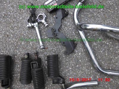 Honda_CB650C_RC05_HH_creme-bordeaux_zerlegt_Sturzbuegel_crash-bars_-_Teile_Ersatzteile_parts_spares_spare-parts_ricambi_repuestos_wie_CB_650_C_RC03_RC08-106.jpg