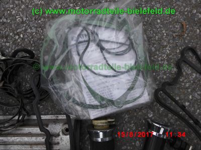 Honda_CB650C_RC05_HH_creme-bordeaux_zerlegt_Sturzbuegel_crash-bars_-_Teile_Ersatzteile_parts_spares_spare-parts_ricambi_repuestos_wie_CB_650_C_RC03_RC08-113.jpg