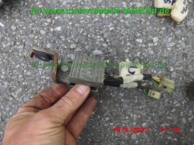 Honda_CB650C_RC05_HH_creme-bordeaux_zerlegt_Sturzbuegel_crash-bars_-_Teile_Ersatzteile_parts_spares_spare-parts_ricambi_repuestos_wie_CB_650_C_RC03_RC08-66.jpg