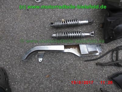 Honda_CB650C_RC05_HH_creme-bordeaux_zerlegt_Sturzbuegel_crash-bars_-_Teile_Ersatzteile_parts_spares_spare-parts_ricambi_repuestos_wie_CB_650_C_RC03_RC08-88.jpg