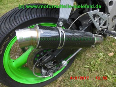 Kawasaki_ZXR_750_L_ZX750L_gruen_nackt_Regenreifen_Rennstrecke_race_track-_Teile_Ersatzteile_parts_spares_spare-parts_ricambi_repuestos_wie_ZXR750M_ZX750M-14.jpg