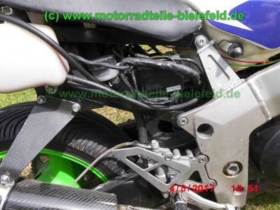 Kawasaki_ZXR_750_L_ZX750L_gruen_nackt_Regenreifen_Rennstrecke_race_track-_Teile_Ersatzteile_parts_spares_spare-parts_ricambi_repuestos_wie_ZXR750M_ZX750M-16.jpg