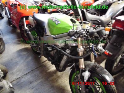 Kawasaki_ZXR_750_L_ZX750L_gruen_nackt_Regenreifen_Rennstrecke_race_track-_Teile_Ersatzteile_parts_spares_spare-parts_ricambi_repuestos_wie_ZXR750M_ZX750M-23.jpg