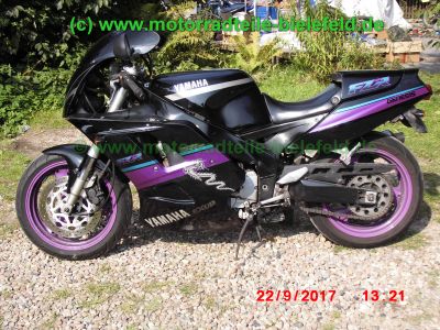 Yamaha_FZR1000_3GM_EXUP_schwarz-lila_144PS_2Hd_HU_06-2019_USD-Gabel_gepflegt_unverbastelt_–_wie_3LE_3LF_3LK-2.jpg