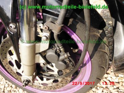 Yamaha_FZR1000_3GM_EXUP_schwarz-lila_144PS_2Hd_HU_06-2019_USD-Gabel_gepflegt_unverbastelt_–_wie_3LE_3LF_3LK-38.jpg