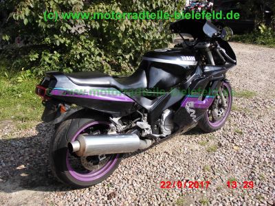 Yamaha_FZR1000_3GM_EXUP_schwarz-lila_144PS_2Hd_HU_06-2019_USD-Gabel_gepflegt_unverbastelt_–_wie_3LE_3LF_3LK-50.jpg