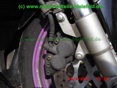 Yamaha_FZR1000_3GM_EXUP_schwarz-lila_144PS_2Hd_HU_06-2019_USD-Gabel_gepflegt_unverbastelt_–_wie_3LE_3LF_3LK-69.jpg
