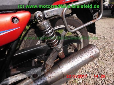Yamaha_XJ550_4V8_rot_Oldtimer_original_Schuh_Gepaecktraeger_Koffertraeger_Halbschalen-Verkleidung_Windschild_Sturzbuegel_Teile_Ersatzteile_parts_spares_spare-parts_ricambi_repuestos-12.jpg