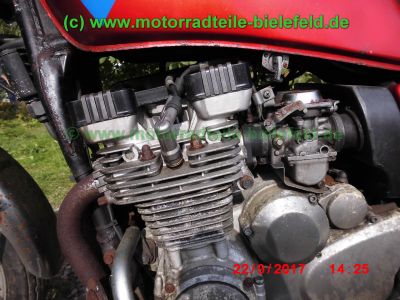 Yamaha_XJ550_4V8_rot_Oldtimer_original_Schuh_Gepaecktraeger_Koffertraeger_Halbschalen-Verkleidung_Windschild_Sturzbuegel_Teile_Ersatzteile_parts_spares_spare-parts_ricambi_repuestos-18.jpg