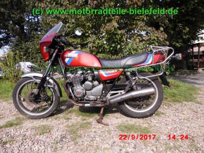 Yamaha_XJ550_4V8_rot_Oldtimer_original_Schuh_Gepaecktraeger_Koffertraeger_Halbschalen-Verkleidung_Windschild_Sturzbuegel_Teile_Ersatzteile_parts_spares_spare-parts_ricambi_repuestos-5.jpg