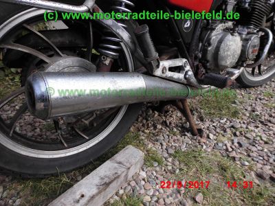 Yamaha_XJ550_4V8_rot_Oldtimer_original_Schuh_Gepaecktraeger_Koffertraeger_Halbschalen-Verkleidung_Windschild_Sturzbuegel_Teile_Ersatzteile_parts_spares_spare-parts_ricambi_repuestos-58.jpg
