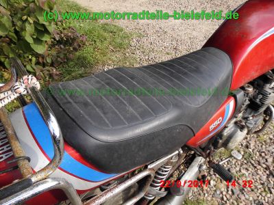 Yamaha_XJ550_4V8_rot_Oldtimer_original_Schuh_Gepaecktraeger_Koffertraeger_Halbschalen-Verkleidung_Windschild_Sturzbuegel_Teile_Ersatzteile_parts_spares_spare-parts_ricambi_repuestos-65.jpg