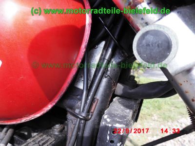 Yamaha_XJ550_4V8_rot_Oldtimer_original_Schuh_Gepaecktraeger_Koffertraeger_Halbschalen-Verkleidung_Windschild_Sturzbuegel_Teile_Ersatzteile_parts_spares_spare-parts_ricambi_repuestos-76.jpg