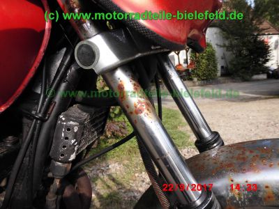 Yamaha_XJ550_4V8_rot_Oldtimer_original_Schuh_Gepaecktraeger_Koffertraeger_Halbschalen-Verkleidung_Windschild_Sturzbuegel_Teile_Ersatzteile_parts_spares_spare-parts_ricambi_repuestos-77.jpg