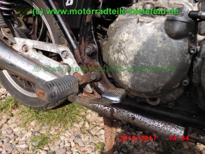 Yamaha_XJ550_4V8_rot_Oldtimer_original_Schuh_Gepaecktraeger_Koffertraeger_Halbschalen-Verkleidung_Windschild_Sturzbuegel_Teile_Ersatzteile_parts_spares_spare-parts_ricambi_repuestos-82.jpg