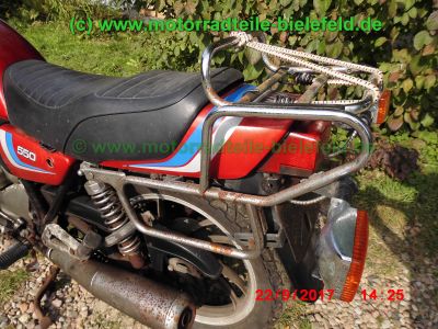 Yamaha_XJ550_4V8_rot_Oldtimer_original_Schuh_Gepaecktraeger_Koffertraeger_Halbschalen-Verkleidung_Windschild_Sturzbuegel_Teile_Ersatzteile_parts_spares_spare-parts_ricambi_repuestos-9.jpg