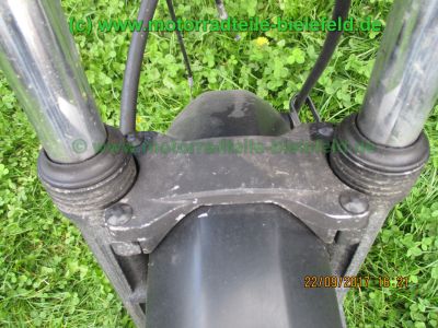 Honda_CBX550F_PC04_rolling_Chassis_3x_gekapselte_belueftete_Scheibenbremse_Tank_OK_für_Teile_Ersatzteile_parts_spares_spare-parts_ricambi_repuestos-16.jpg