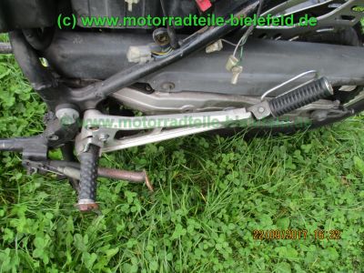 Honda_CBX550F_PC04_rolling_Chassis_3x_gekapselte_belueftete_Scheibenbremse_Tank_OK_für_Teile_Ersatzteile_parts_spares_spare-parts_ricambi_repuestos-24.jpg