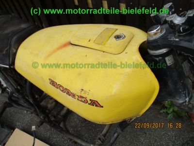 Honda_CJ250T_Twin_gelb_Oldtimer-Wrack_Vergaser_Keihin_762A_orig_Auspuff_2-1_–_Teile_Ersatzteile_parts_spares_spare-parts_ricambi_repuestos_wie_CB250G_CB360G_CJ360T-122.jpg