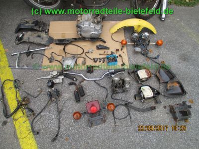 Honda_CJ250T_Twin_gelb_Oldtimer-Wrack_Vergaser_Keihin_762A_orig_Auspuff_2-1_–_Teile_Ersatzteile_parts_spares_spare-parts_ricambi_repuestos_wie_CB250G_CB360G_CJ360T-97.jpg