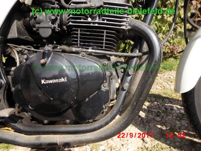 Kawasaki_GPZ305_weiss-blau_EX305B_Halbschale_Belt-Drive_Riemen-Antrieb_original_Auspuff_2-2_KHI_K_070_–_wie_ER_EX_Z_250_305_A_B_GP-50.jpg