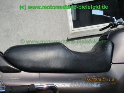 Suzuki_GSX1100G_GV74A_bronze_Kardan-Tourer_WP-Federn_Stahlflex_Weiss_Halbschalen_-Verkleidung_Sturzbuegel_Hepco-Becker_Gepaecktraeger_Koffertraeger_Motor_V718_1127ccm-38.jpg