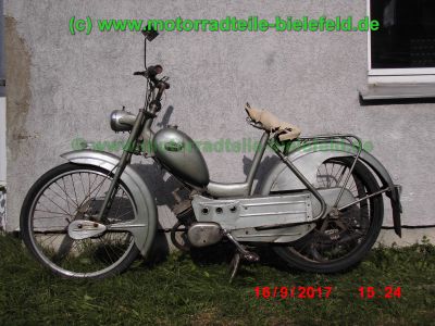 Rabeneick_Binetta_50_Oldtimer_Mofa_Moped_1955_seit_1963_ausser_Betrieb_-_mit_Zuendapp_Motor_25-5_wie_Combinette_404_405_406-1.jpg