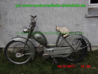 Rabeneick_Binetta_50_Oldtimer_Mofa_Moped_1955_seit_1963_ausser_Betrieb_-_mit_Zuendapp_Motor_25-5_wie_Combinette_404_405_406-14.jpg