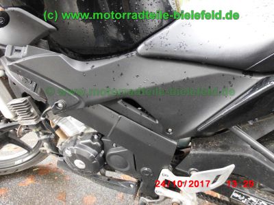 Honda_CBR125R_JC50_Sturz_-_Ersatzteile_Teile_parts_spares_spare-parts_ricambi_repuestos_wie_JC34_JC39_CBF125_JC40-14.jpg