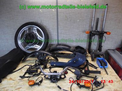 Honda_CBX550F2_PC04_-_Ersatzteile_Teile_parts_spares_spare-parts_ricambi_repuestos_wie_CBX_400_550_F-6.jpg