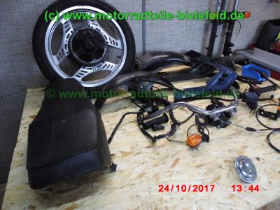 Honda_CBX550F2_PC04_-_Ersatzteile_Teile_parts_spares_spare-parts_ricambi_repuestos_wie_CBX_400_550_F-9.jpg
