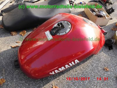 Yamaha_FZS600_Fazer_RJ02_rot_zerlegt_-_Ersatzteile_Teile_parts_spares_spare-parts_ricambi_repuestos_wie_FZ1_FZ6_FZR600R_YZF600R-110.jpg