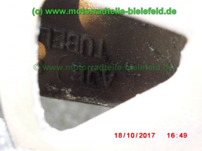 Suzuki_GSF600S_Bandit_GN77B_schwarz_GIVI-Koffertraeger_Gepaecksystem_-_Ersatzteile_Teile_parts_spares_spare-parts_ricambi_repuestos_wie_WVA8_GSX_600_750_F_GN72B_GR78A_GSF_1200_WVA9_GV75A-50.jpg