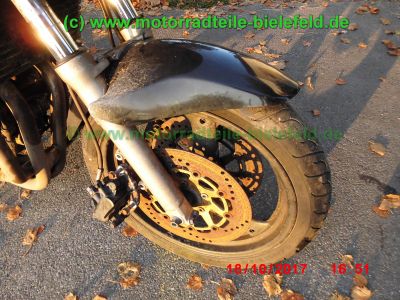 Suzuki_GSF600S_Bandit_GN77B_schwarz_GIVI-Koffertraeger_Gepaecksystem_-_Ersatzteile_Teile_parts_spares_spare-parts_ricambi_repuestos_wie_WVA8_GSX_600_750_F_GN72B_GR78A_GSF_1200_WVA9_GV75A-64.jpg