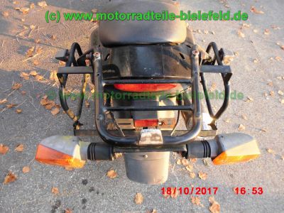 Suzuki_GSF600S_Bandit_GN77B_schwarz_GIVI-Koffertraeger_Gepaecksystem_-_Ersatzteile_Teile_parts_spares_spare-parts_ricambi_repuestos_wie_WVA8_GSX_600_750_F_GN72B_GR78A_GSF_1200_WVA9_GV75A-81.jpg