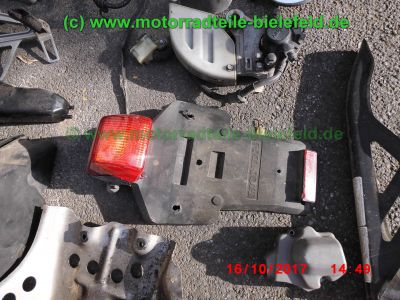 Honda_NX650_Dominator_RD08_zerlegt_blau-grau_RFVC_Motor_-_Ersatzteile_Teile_parts_spares_spare-parts_ricambi_repuestos_wie_RD02_-18.jpg