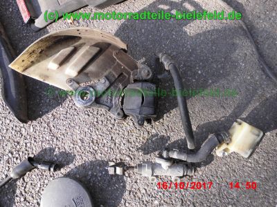 Honda_NX650_Dominator_RD08_zerlegt_blau-grau_RFVC_Motor_-_Ersatzteile_Teile_parts_spares_spare-parts_ricambi_repuestos_wie_RD02_-36.jpg