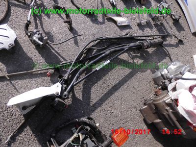 Honda_NX650_Dominator_RD08_zerlegt_blau-grau_RFVC_Motor_-_Ersatzteile_Teile_parts_spares_spare-parts_ricambi_repuestos_wie_RD02_-57.jpg