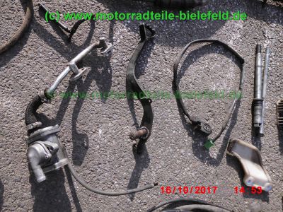 Honda_NX650_Dominator_RD08_zerlegt_blau-grau_RFVC_Motor_-_Ersatzteile_Teile_parts_spares_spare-parts_ricambi_repuestos_wie_RD02_-63.jpg
