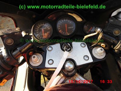 Suzuki_RF900R_GT73A_rot_55tkm_unfallfrei_Marving_Carboniox_4-1_Auspuff_Lucas_Sport-Fussrasten-26.jpg