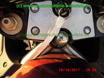 Suzuki_RF900R_GT73A_rot_55tkm_unfallfrei_Marving_Carboniox_4-1_Auspuff_Lucas_Sport-Fussrasten-27.jpg