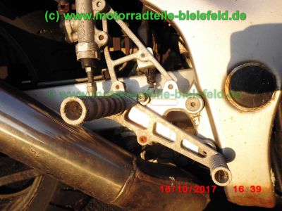 Suzuki_RF900R_GT73A_rot_55tkm_unfallfrei_Marving_Carboniox_4-1_Auspuff_Lucas_Sport-Fussrasten-74.jpg