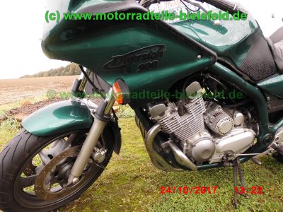 Yamaha_XJ900S_Diversion_4KM_gruen_original_Gepaeck-System_Koffertraeger__und_Koffer_-_Ersatzteile_Teile_parts_spares_spare-parts_ricambi_repuestos-25.jpg