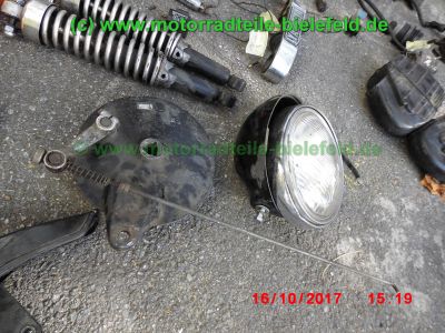 Yamaha_XS400_2A2_zerlegt_2x_SOHC_Motor_Koffertraeger_Gepaecktraeger_-_Teile_Ersatzteile_parts_spares_spare-parts_ricambi_repuestos_wie_3N7_4G5_XS_250_360_1U4_1U5-122.jpg