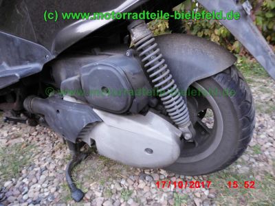 Yamaha_YP125_Majesty_SE06_grau_-_Ersatzteile_Teile_parts_spares_spare-parts_ricambi_repuestos_wie_Cygnus_Maxster_SE03_SE05_MBK_Skyliner_125_SE02_SE06_Flame_Thunder_-23.jpg