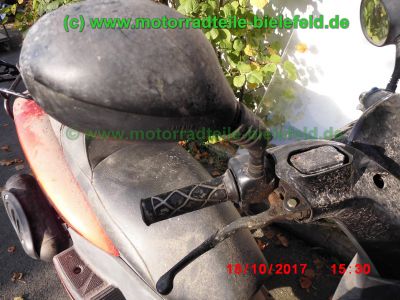 Yamaha_YP125_Majesty_rot_SE02_-_Ersatzteile_Teile_parts_spares_spare-parts_ricambi_repuestos_wie_Cygnus_Maxster_SE03_SE05_MBK_Skyliner_125_SE02_SE06_Flame_Thunder_-61.jpg