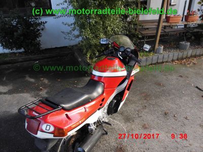 Kawasaki_ZX-10_Tomcat_ZXT00B_rot-weiss_139PS_260kmh_unverbastelt_original_Auspuff_KHI_K177_Gepaecktraeger_–_Technik_wie_GPZ1000RX_ZXT00A_GPZ900R_ZX900A-40.jpg