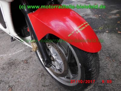 Kawasaki_ZX-10_Tomcat_ZXT00B_rot-weiss_139PS_260kmh_unverbastelt_original_Auspuff_KHI_K177_Gepaecktraeger_–_Technik_wie_GPZ1000RX_ZXT00A_GPZ900R_ZX900A-58.jpg
