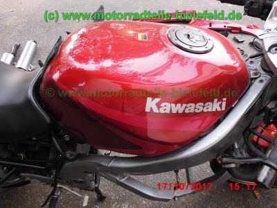 Kawasaki_ZZR600_ZX600D_rot_teilzerlegt_-_Ersatzteile_Teile_parts_spares_spare-parts_ricambi_repuestos_wie_ZZ-R_600_ZX600E_1100_ZXT10_C_D-100.jpg
